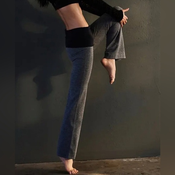 #69 NWT Free People Never Better Heather Blocked Foldover Pants in Black - Picture 4 of 6